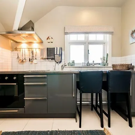 Pebble Ferienhaus *